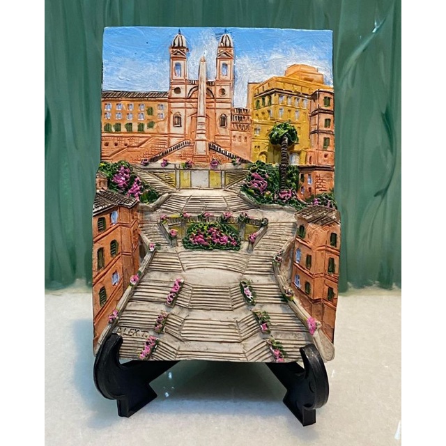 pajangan lemari kaca Italy Made Import
