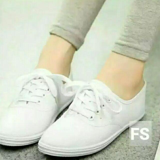 Sepatu Sneakers Wanita / Sepatu Lukis / Sepatu Putih / Sepatu Import/ SIZE 36- 40-Putih