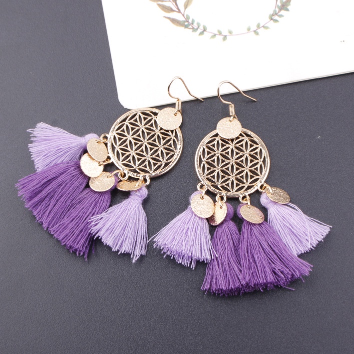 Anting Kait Gantung Desain Dream Catcher Hollow Warna Gold Hias Rumbai Wol Untuk Wanita