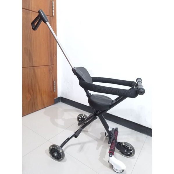 Preloved magic stroller exotic hitam lw 101/ sepeda jalan ke mall/ roda 5/ micro trike/ stroller ana