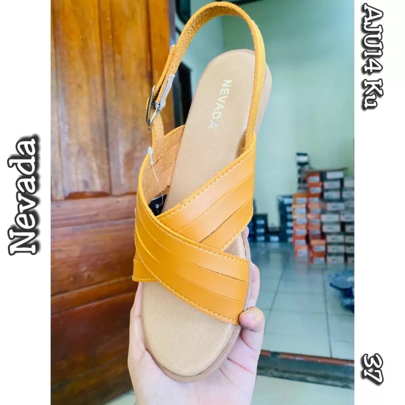 Sandal Nevada 3 Warna Tali Silang