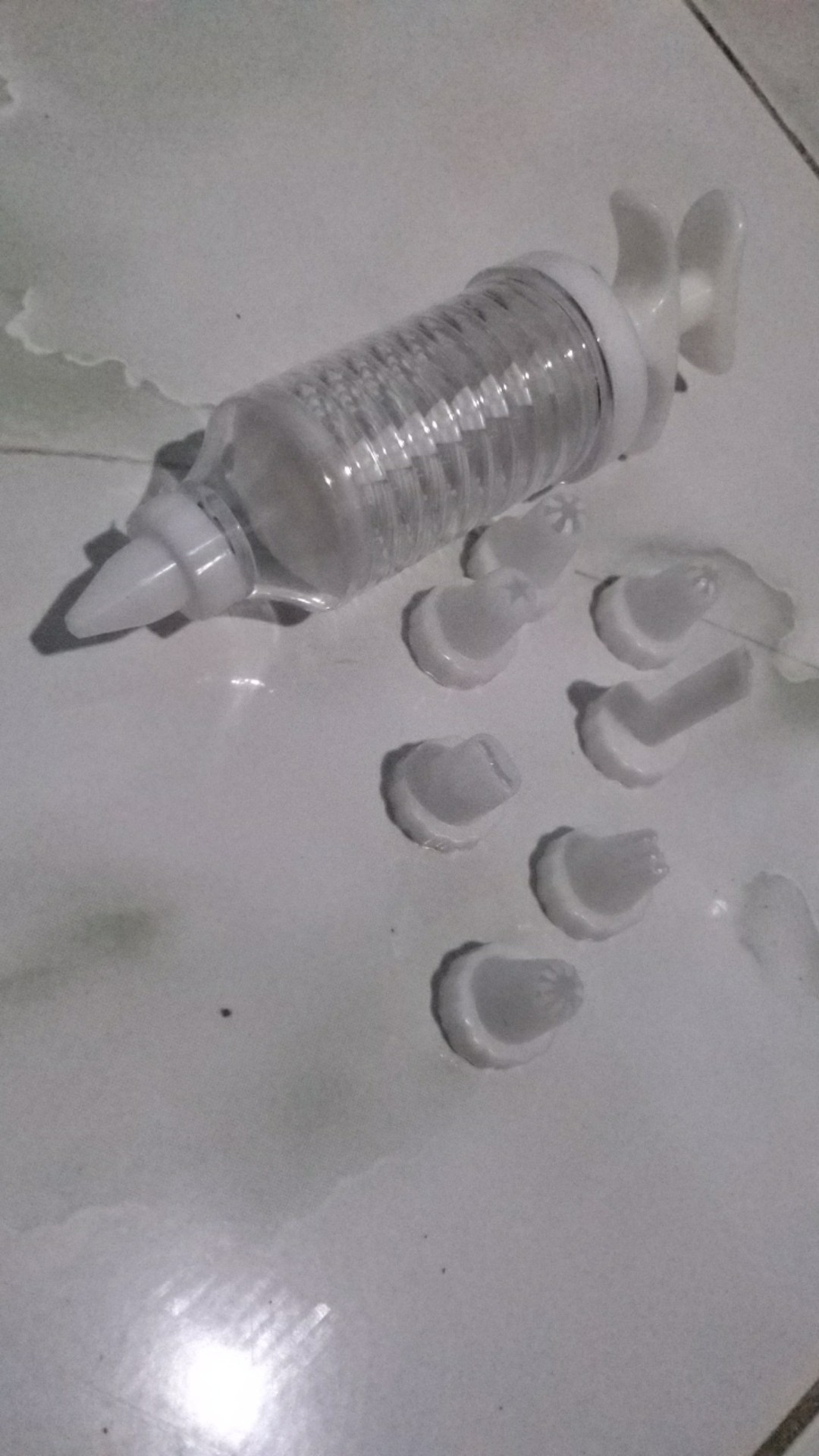 Spuit Alat Hias Kue 8 In 1 Suntikan Cake Decoration Set Peralatan Hias Kue Hias Tart Kue Kering Unik