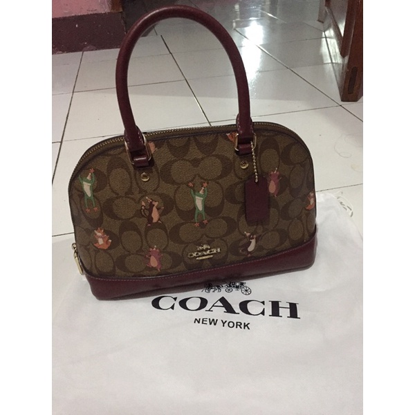 Preloved coach mini sierra