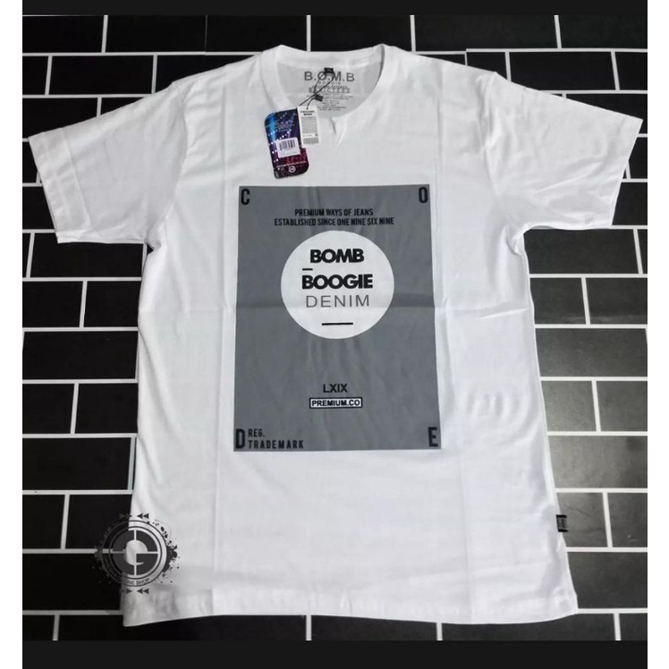 KAOS BOMBBOOGIE Pakaian Baju Pria Distro Original Asli Bandung Keren Terbaru 2021 OUTFIT jeans Tshir