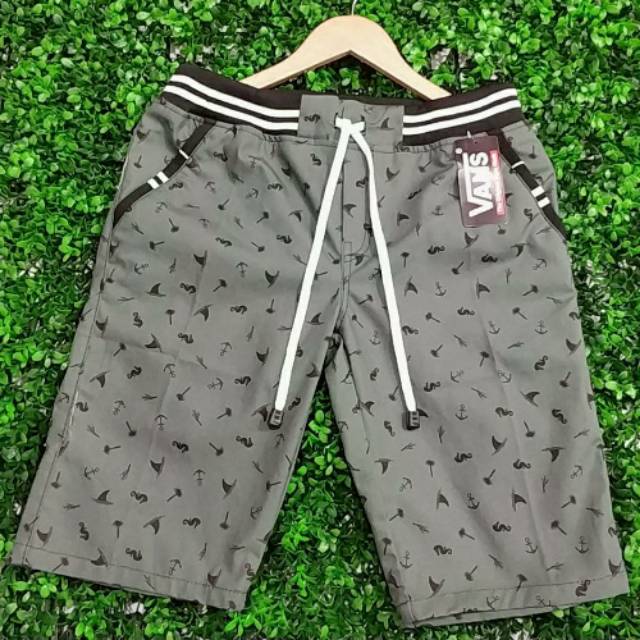C2 FASHION Celana pendek motif baru Celana Distro RIB C2 FASHION Celana pendek motif baru Celana Distro RIB