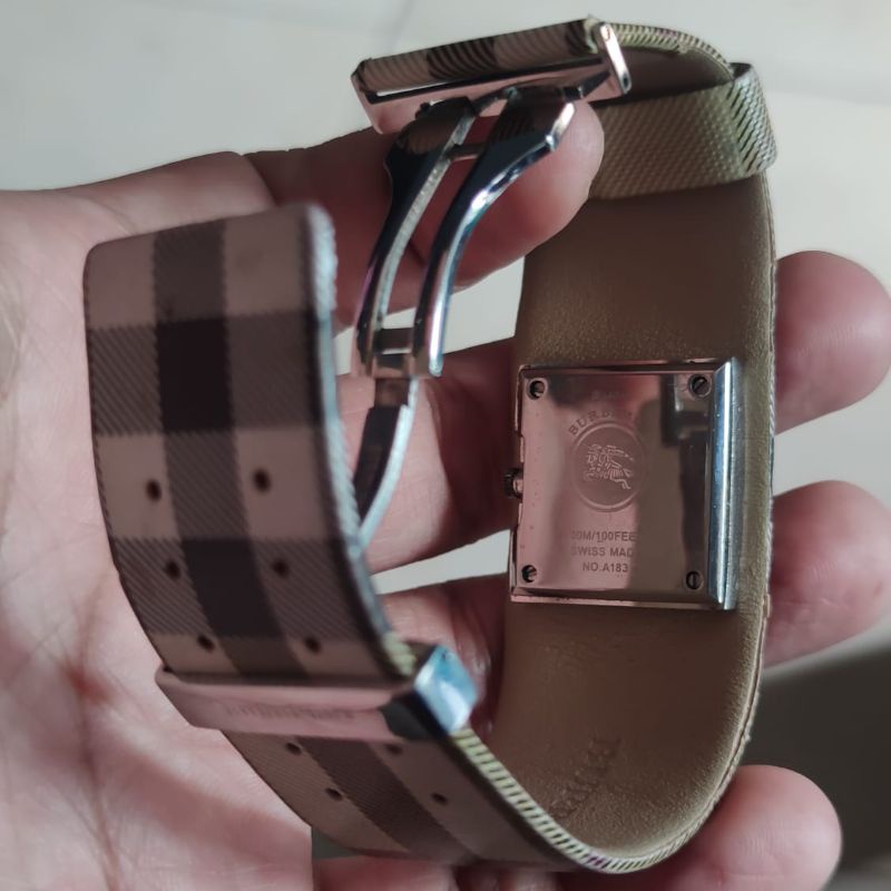 SOLD OUT Preloved jam tangan wanita Burberry original