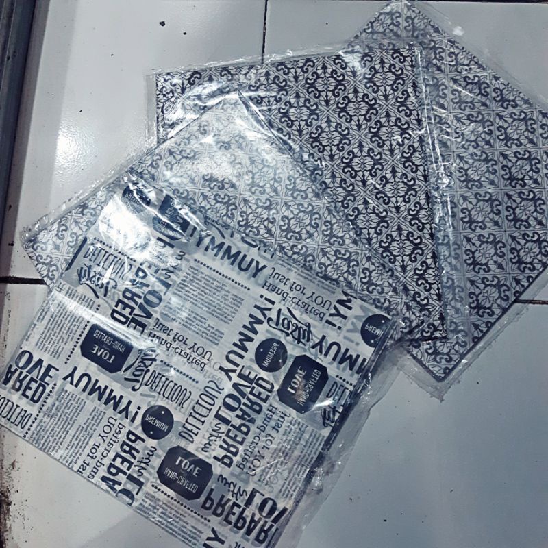 

Kertas Roti motif 1pak isi 100pcs