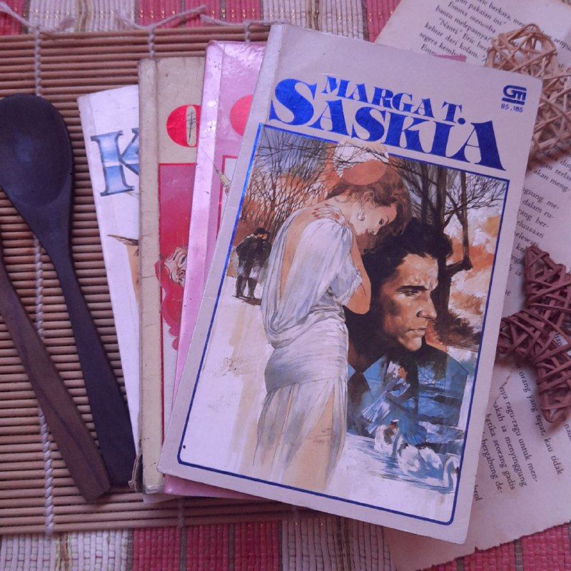 Trilogi Saskia - Kishi - OtebaMarga T
