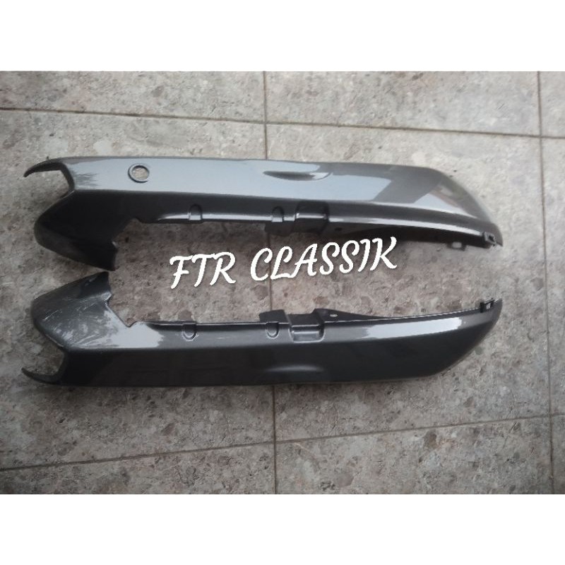 Cover bodi honda astrea grand bulus warna abu-abu