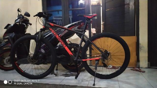 MTB POLYGON  CASCADE  3  SEPEDA  GUNUNG SIZE 27 5 Shopee 