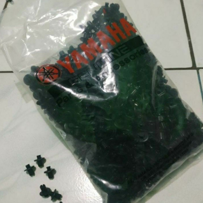 Kancing klip plastik Klip Rivet Body motor isi 10 / 20 pcs