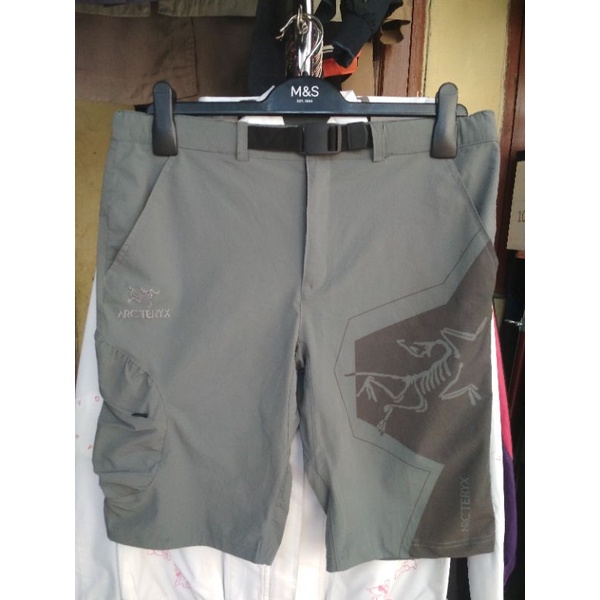 Celana preloved Short pant Arcteryx