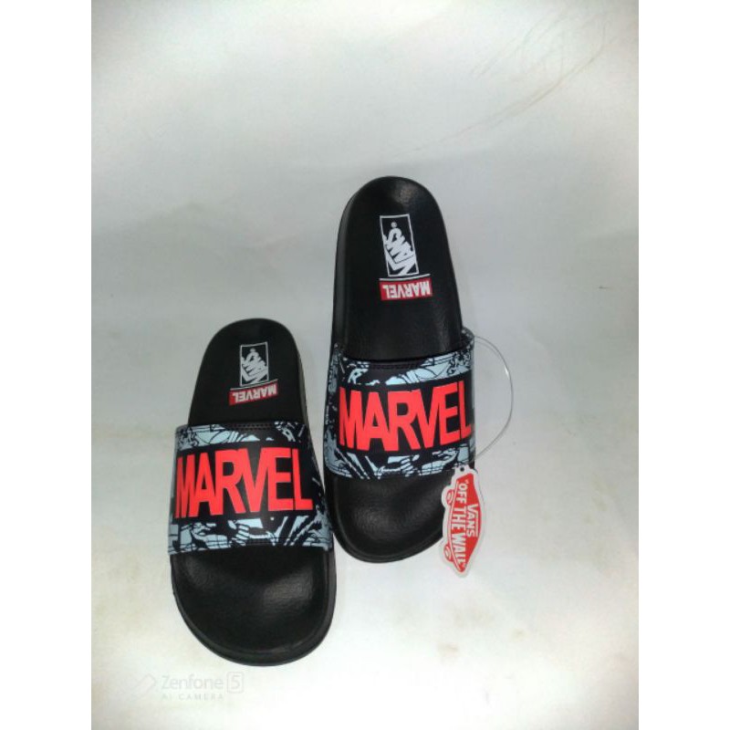 Sendal Slop Pria/Wanita Benassi Marvel Merah