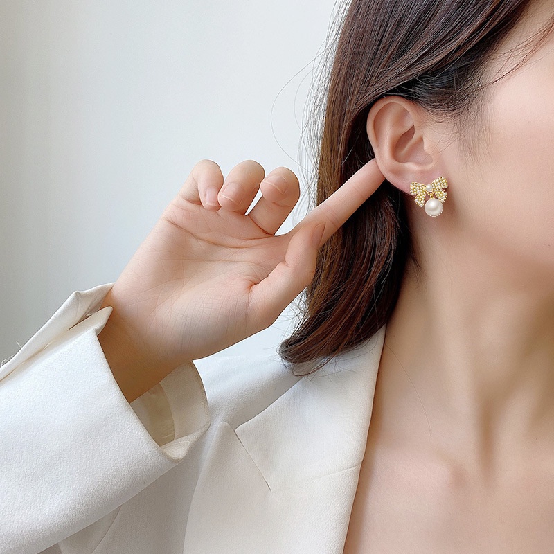 Anting Stud Desain Ikatan Simpul Aksen Mutiara Bahan S925 Gaya Korea Untuk Wanita