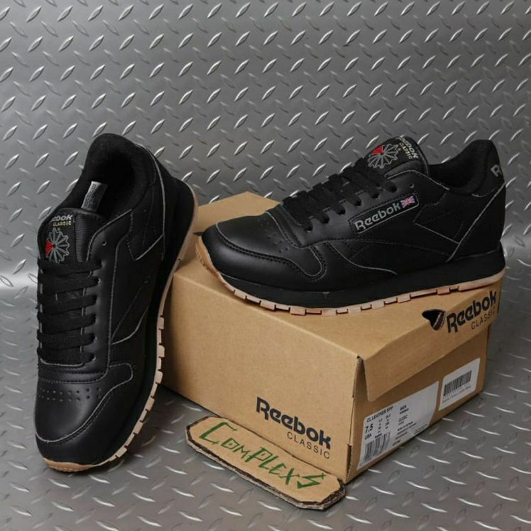 REEBOK CLASSIC LEATHER ALL BLACK