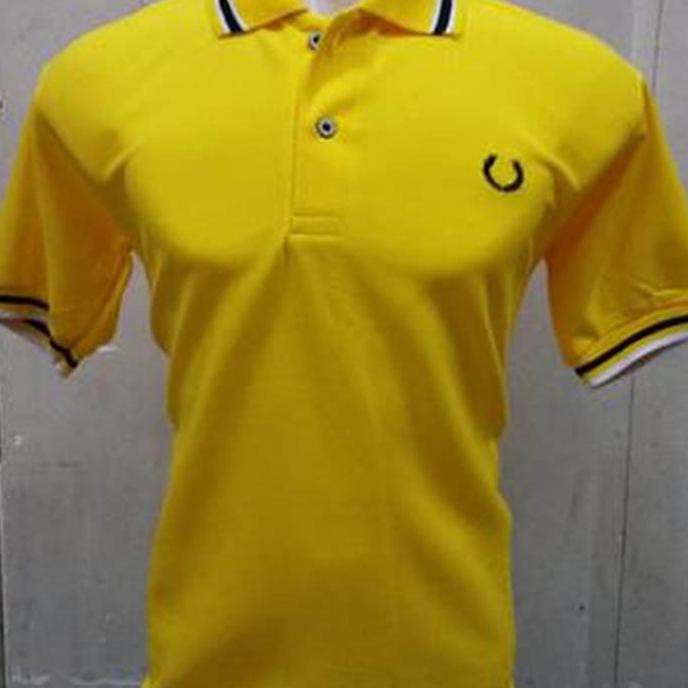 Laris kaos freperry kuning asli import bahan polo lacoste halus dan lembut. BARANG BAGUS