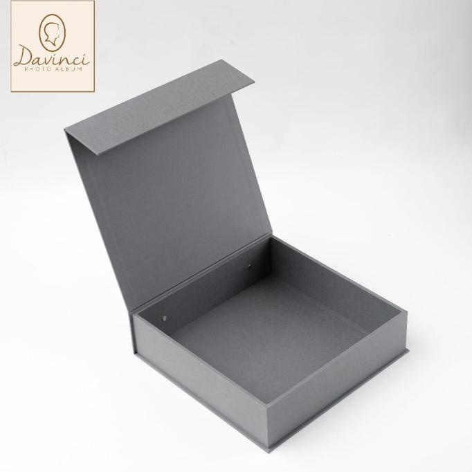 

Best Product!!! Kotak Kado Souvenir Uk 30X30X8Cm Abu-Abu - Paling Dicari