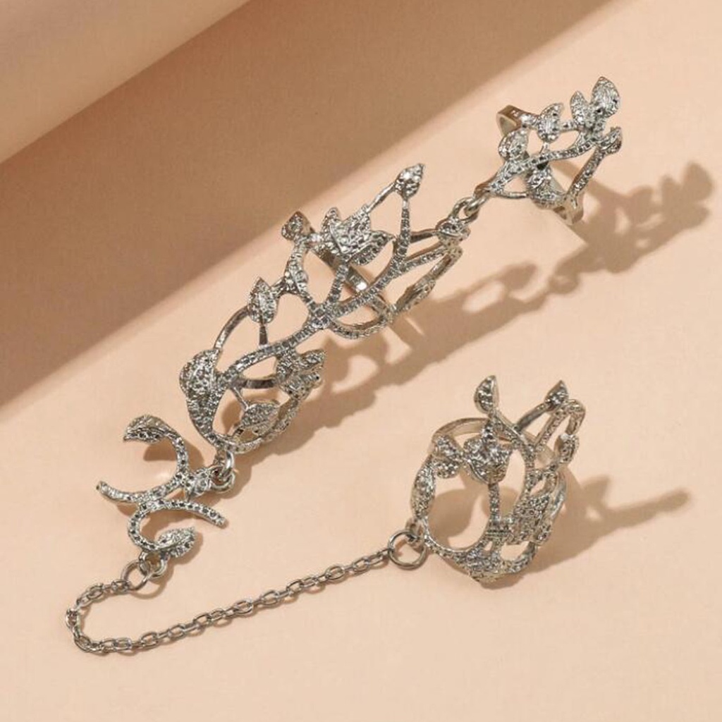 Hu Hu Hu Hu Hu Alat Bantu Pasang Kacamata♡ Cincin Rantai Desain Bunga Hias Berlian Imitasi Anti Alergi Oksidasi Gaya Retro Untuk Hadiah