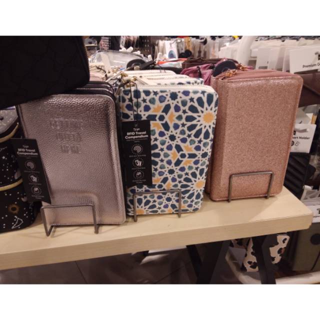 DOMPET PASSPORT / TRAVEL ORGANIZER TYPO