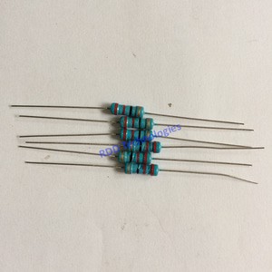 Resistor Carbon Film 1/2 Watt 5%