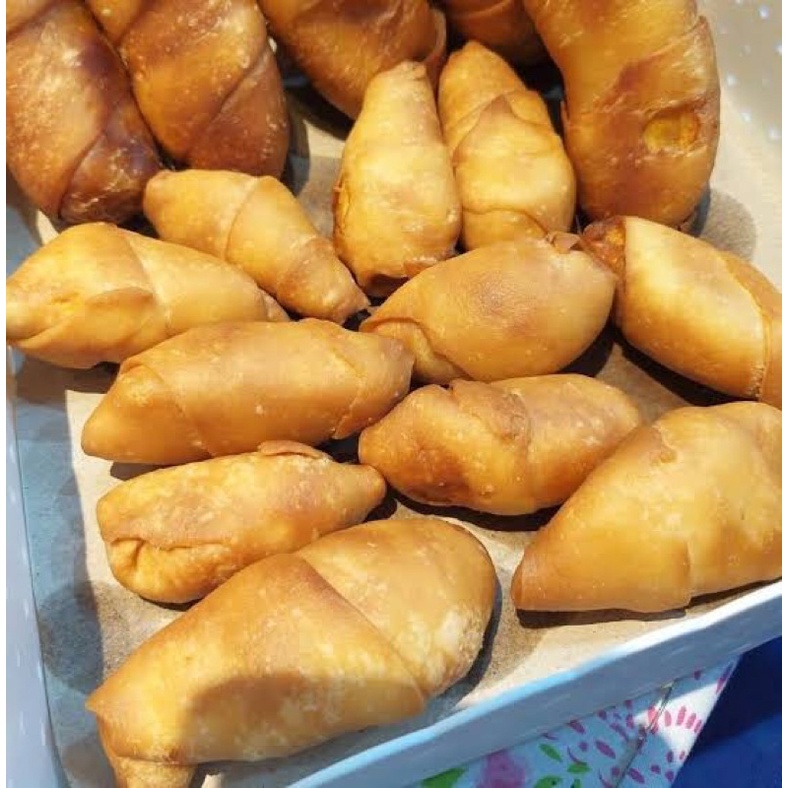 

Molen pisang 10 biji molen pisang crispy pisang molen
