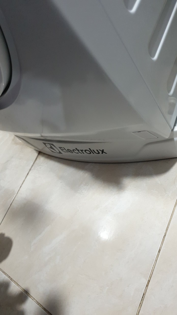 Kaki Mesin Cuci Merk Electrolux Pn333