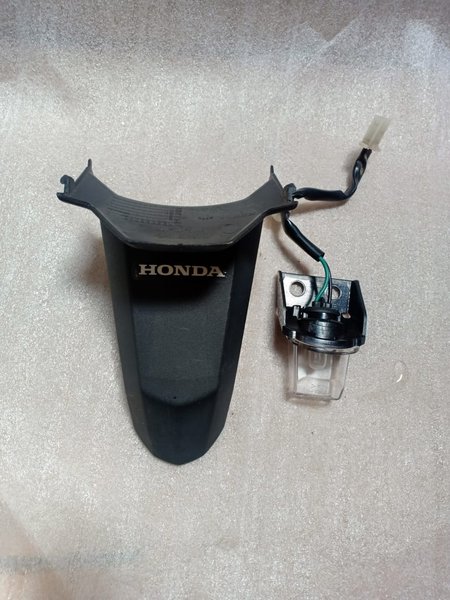 Cover Tutup Spakbor Belakang Lampu Senja Plat Nopol Beat New Led 2020 Original