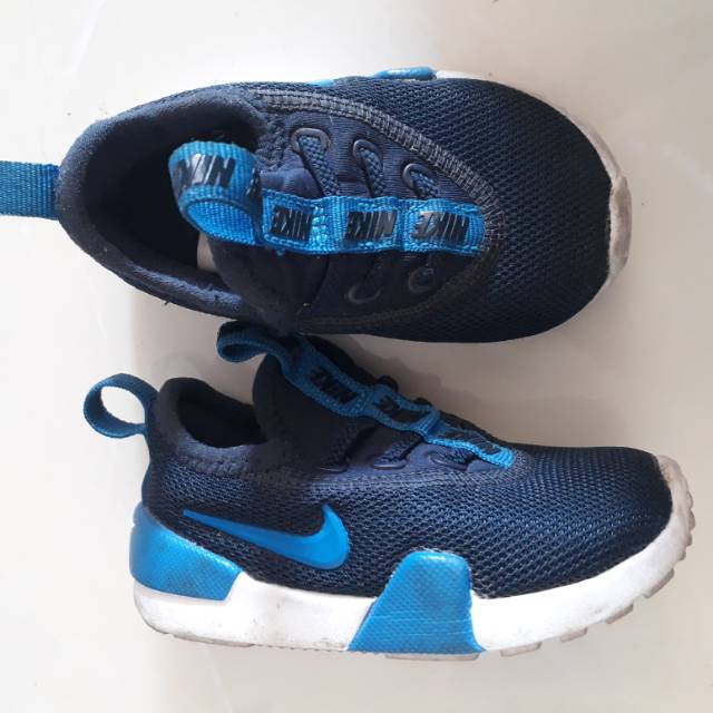 Nike kids preloved