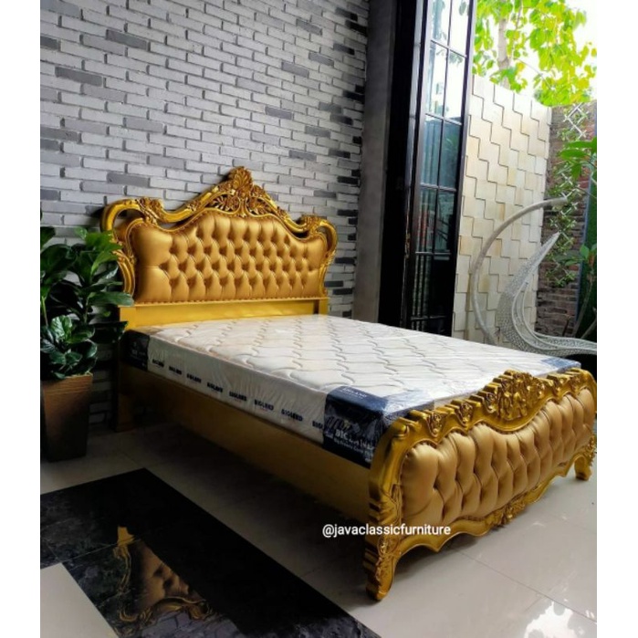 DIPAN RANJANG TEMPAT TIDUR JOK MEWAH EXCLUSIVE LUXURY SULTAN DIVAN WARNA GOLD EMAS BAHAN KAYU JATI JEPARA-1