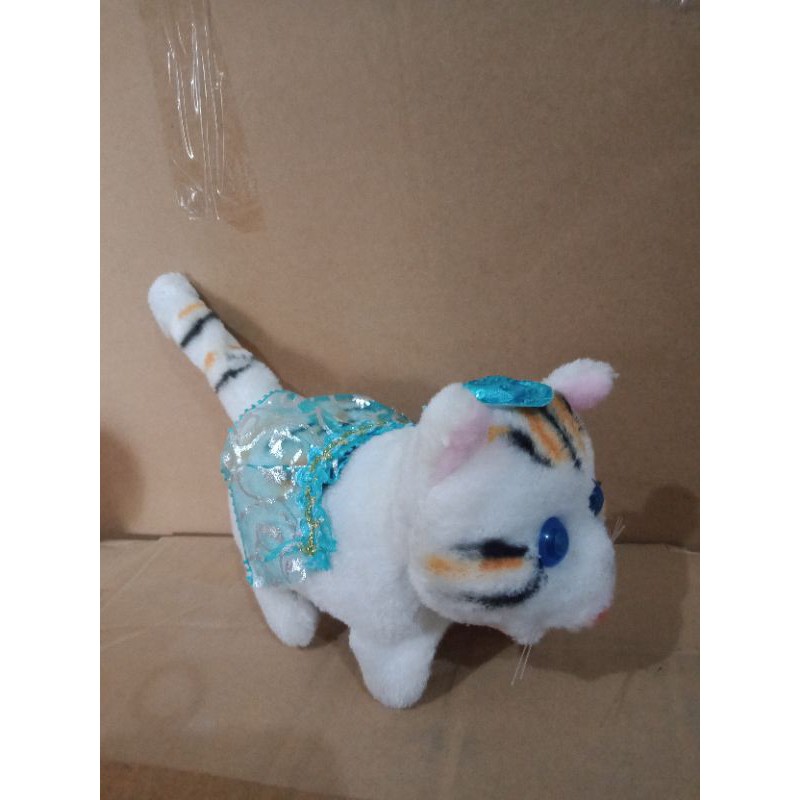 Mainan Kucing Bisa Berjalan Kucing Gaun Pake Topi Mainan Lucu