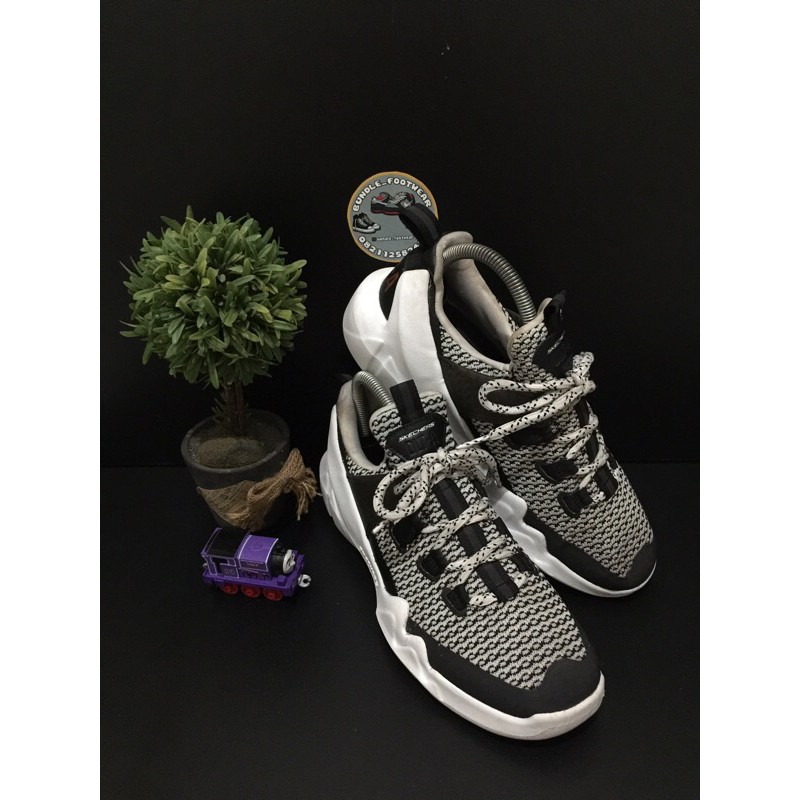 SKECHERS DLT-A