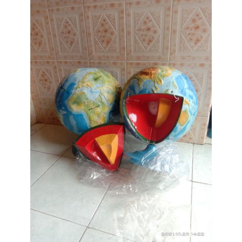 

Inti Bumi lapisan dalam bumi model globe alat peraga pendidikan