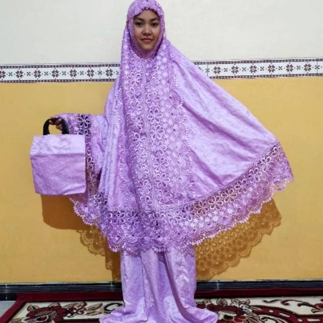 MUKENA SUTRA PARIS MEWAH FULL BROKAT MOTIF BUNGA