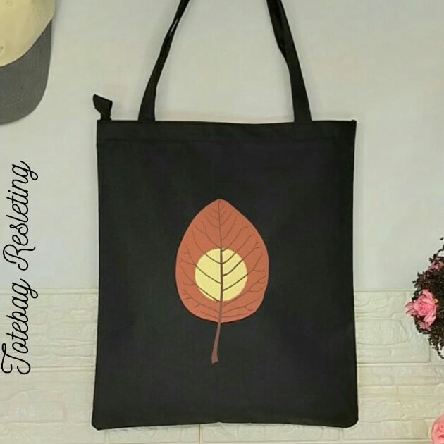 TOTE BAG WANITA RESLETING/TOTEBAG CEWEK CANVAS/TAS PEREMPUAN AESTHETIC BAHAN KANVAS HARGA MURAH BISA UNTUK GOODIE BAG ULANG TAHUN, TOTEBAG SOUVENIR, TAS KULIAH, DAN BELANJA, BISA CUSTOM POLOS DAN SABLON TT 009