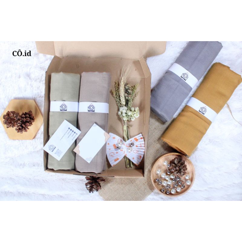 

CÔ.id - HAMPERS PAKET BIASA