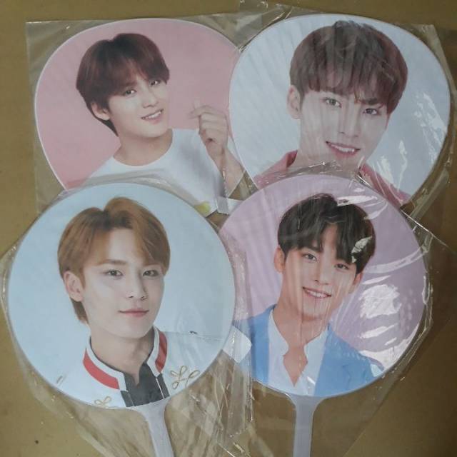 seventeen mingyu uchiwa (4 kinds)