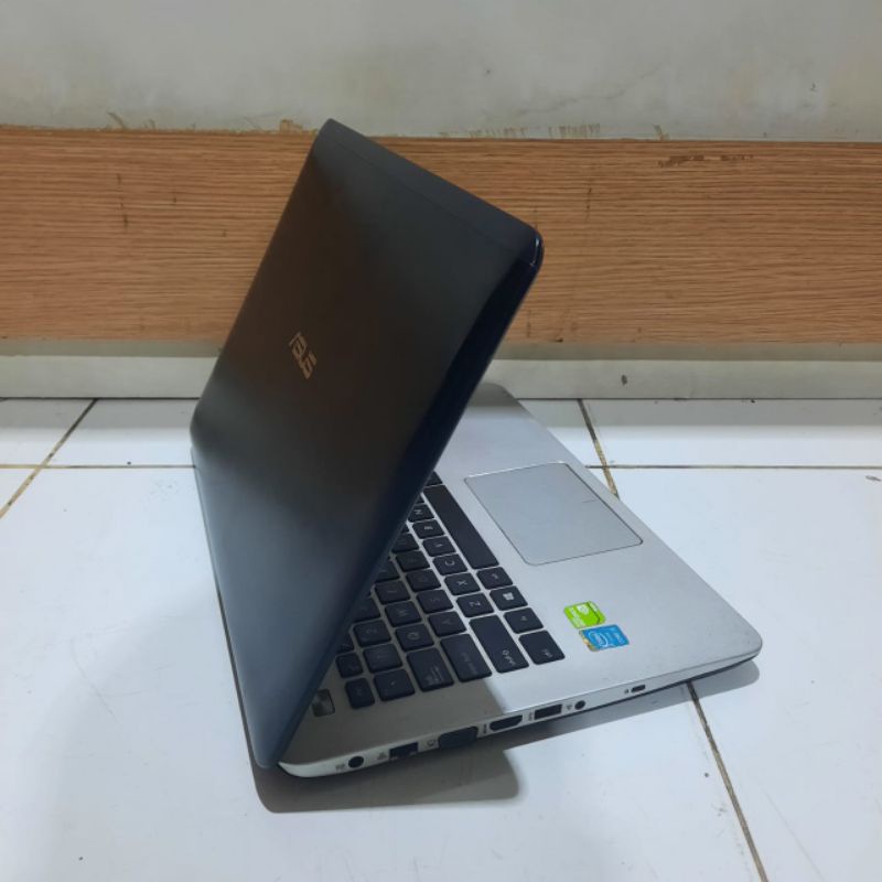 Laptop Asus X455LN, Core i3-4030U RAM 4GB/ HDD 500GB  NVDIA GEFORCE 840M 2GB WINDOWS 10 SIAP PAKAI