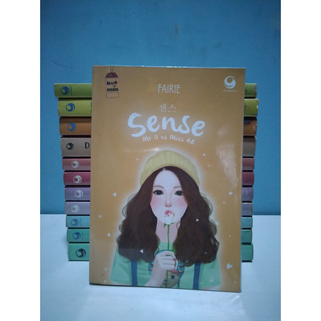 [PRE LOVED] NOVEL Blood Type Series : Sense by Fairie