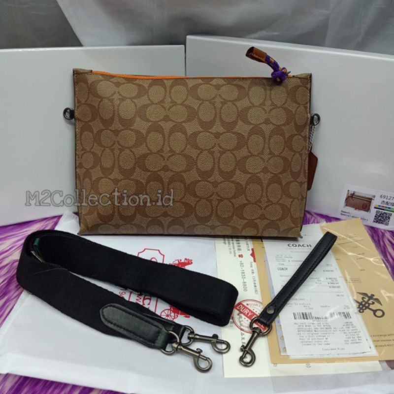 Coach Clutch Academy Pouch in Signature Canvas