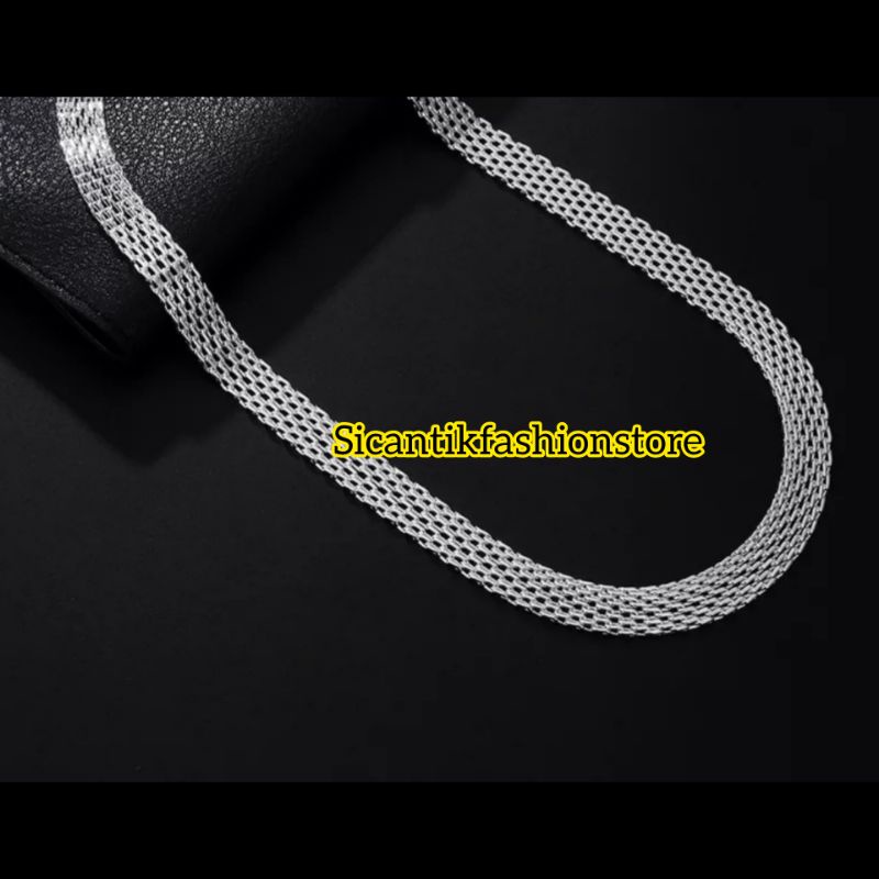 Gelang Wanita Terbaru Terlaris Model Tikar Warna Silver 18CM Anti Karat selamanya Gelang Titanium Wanita Model Tikar Warna Silver Gelang Wanita Kekinian