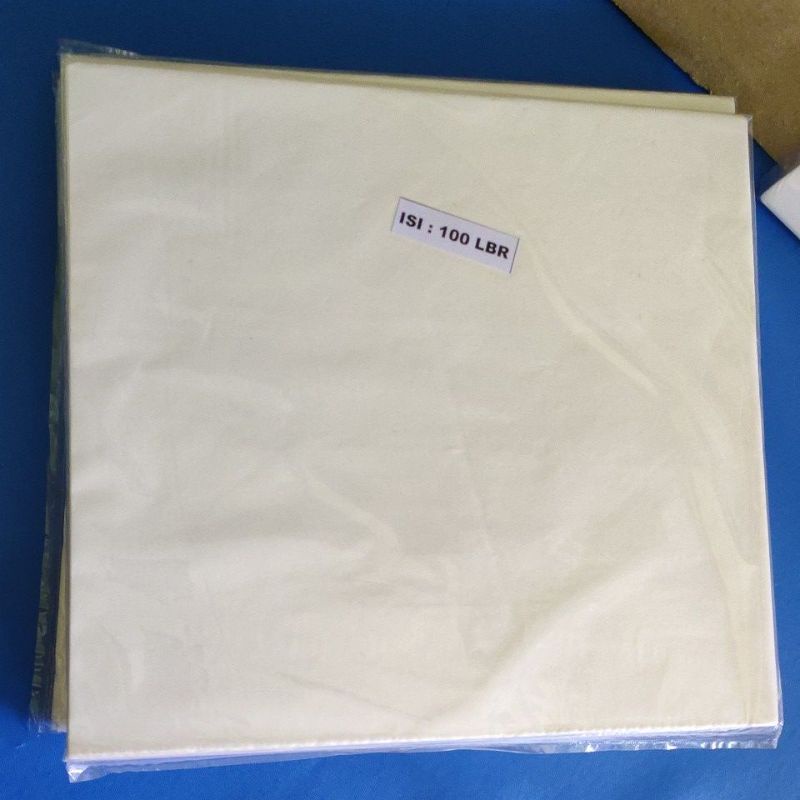 kertas nasi/ kertas nasi KFC/ kertas pembungkus nasi KFC/ kertas nasi kfc ukuran 25x27