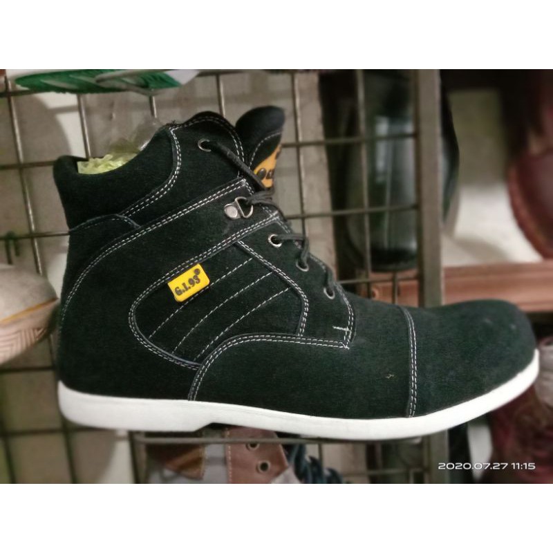sepatu semi buot Septi ujung besi kulit sapi  suedtt sleting elegan