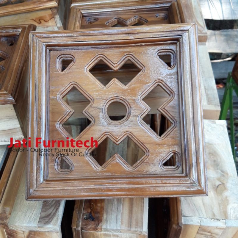 Loster Kayu Jati + Finishing Uk 23x23