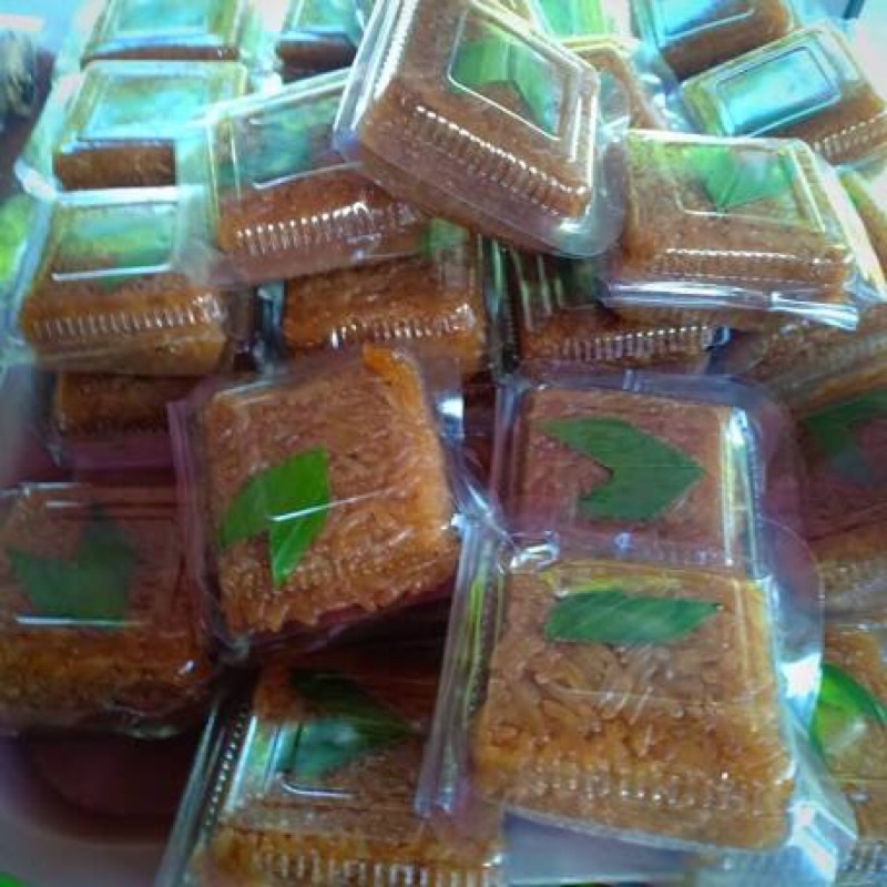 KUE WAJIK / KUE BASAH / KUE SUBUH PASAR SENEN / KUE TAMPAH / KUE KERING / KUE TRADISIONAL / JAJANAN 