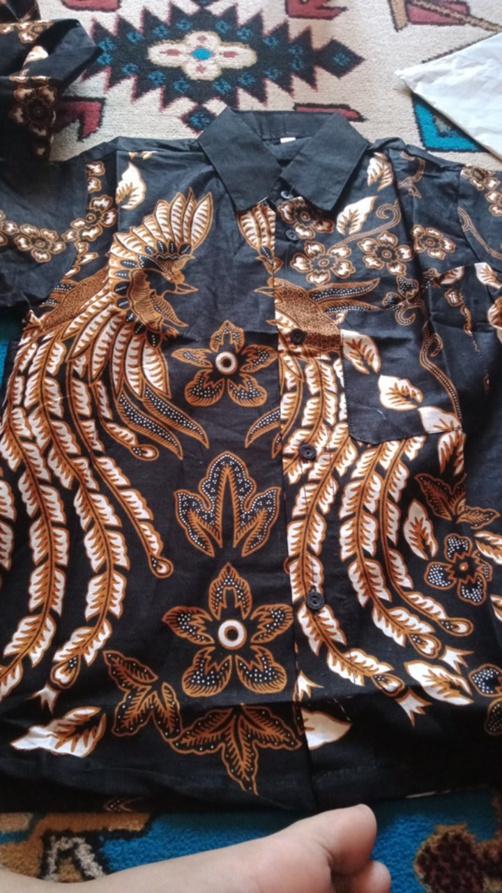 Couple Batik Sekeluarga