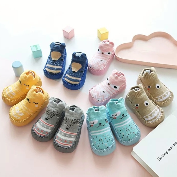 Diskon Shop - F382 Sepatu Anak Bayi / Kaos Kaki Anti Slip Bayi / Sepatu Prewalker Bayi