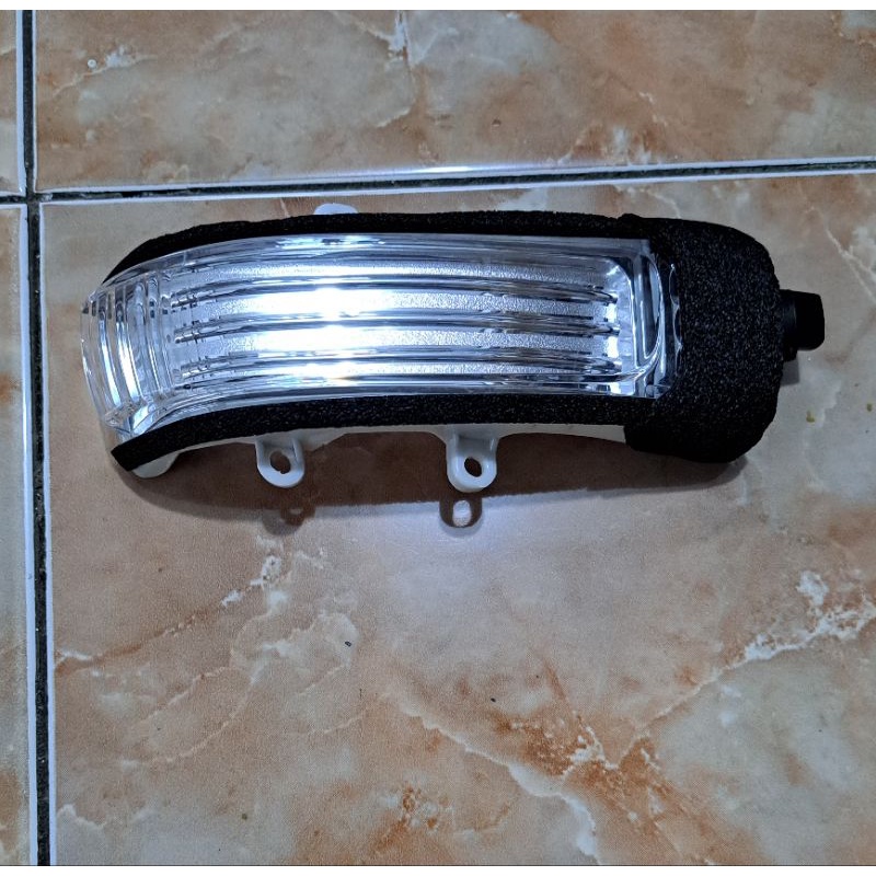 Lampu sein spion RUSH gen 1TERIOS LUXIO tipe x kanan atau kiri