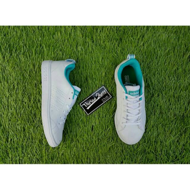 Adidas neo