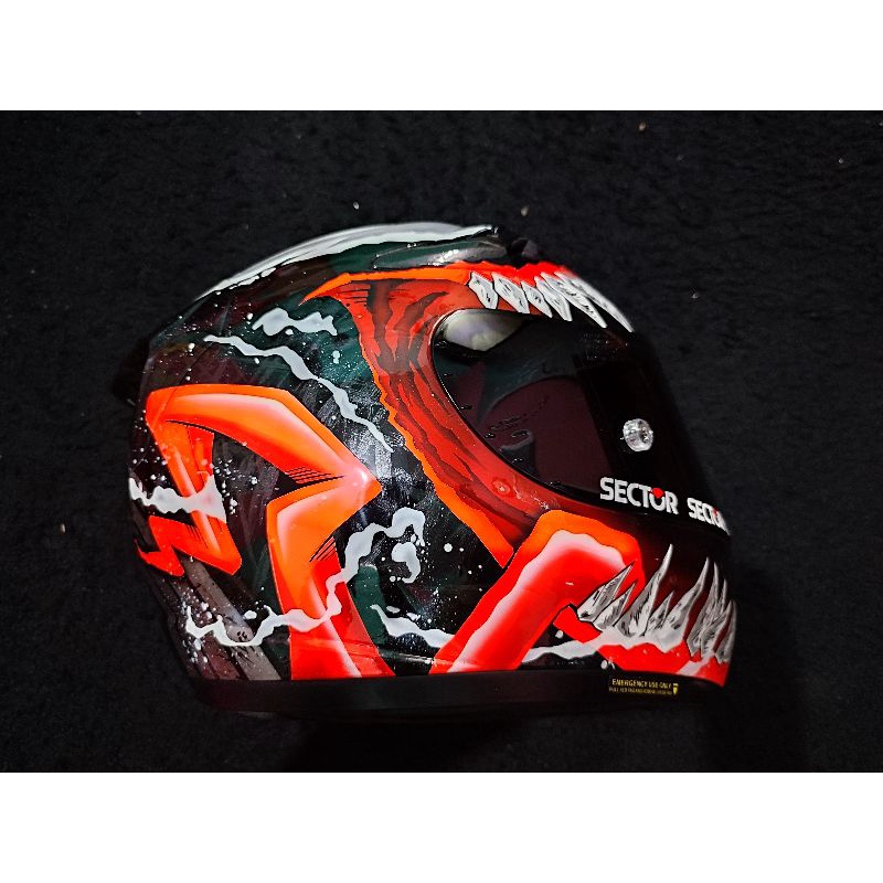 KYT K2R repaint HJC Venom 2