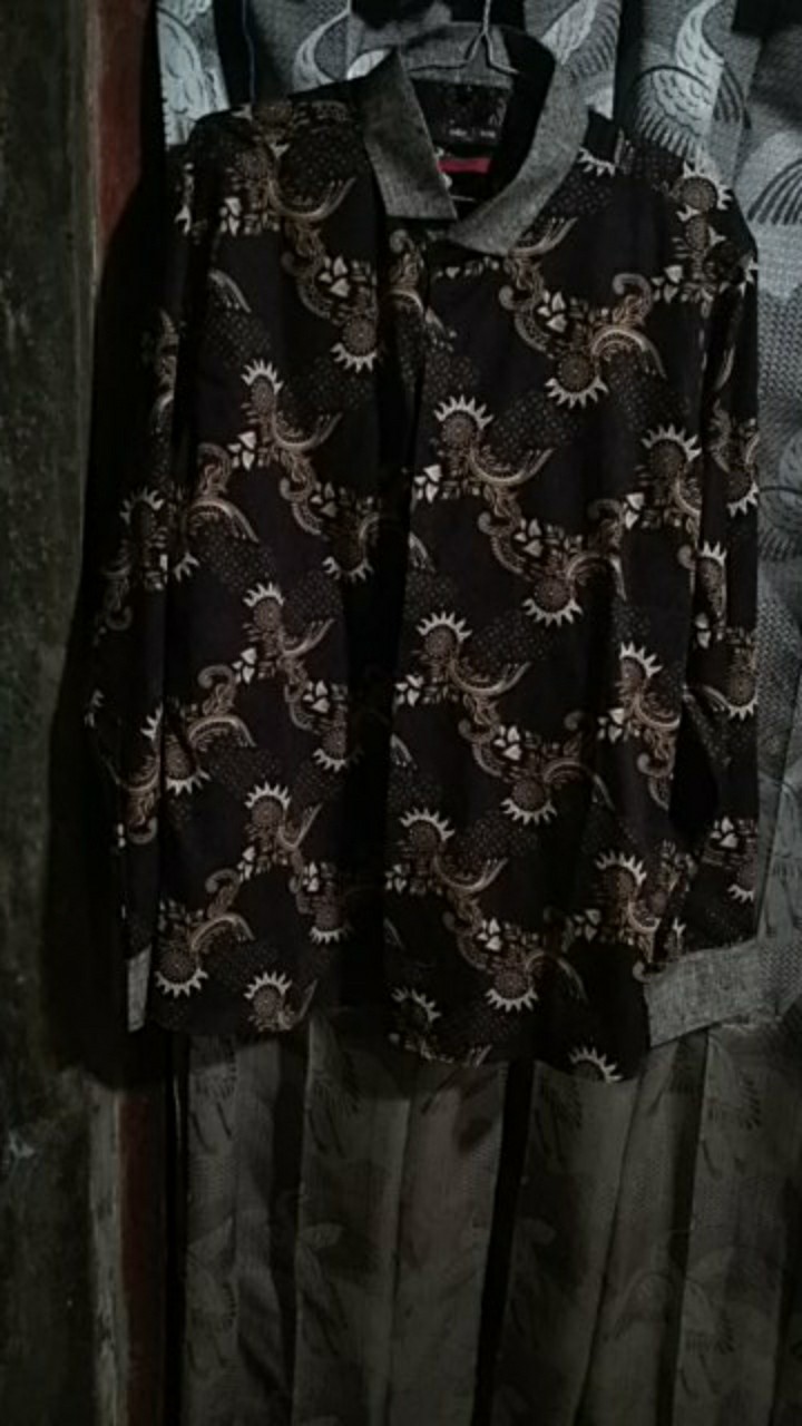 Lbl1048 Kemeja Batik Pria Slim Fit Luigibatani Best Seller